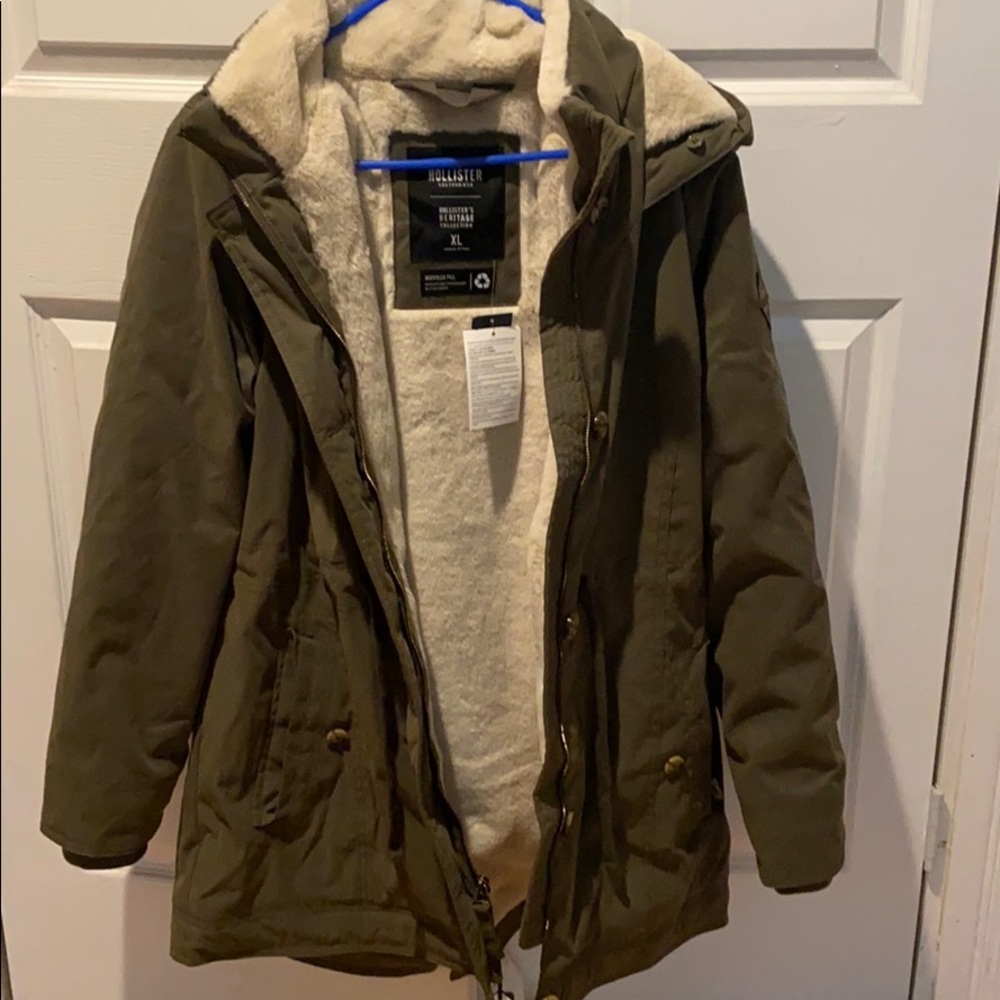 Hollister green parka